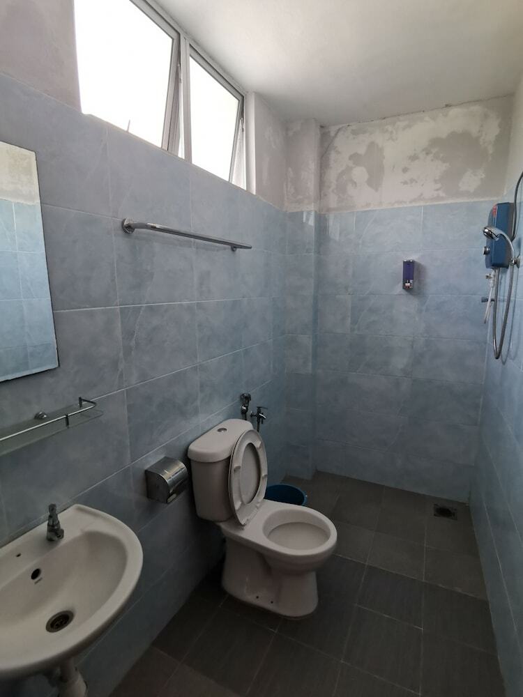 Hotel Oyo 89930 Golden Guest House