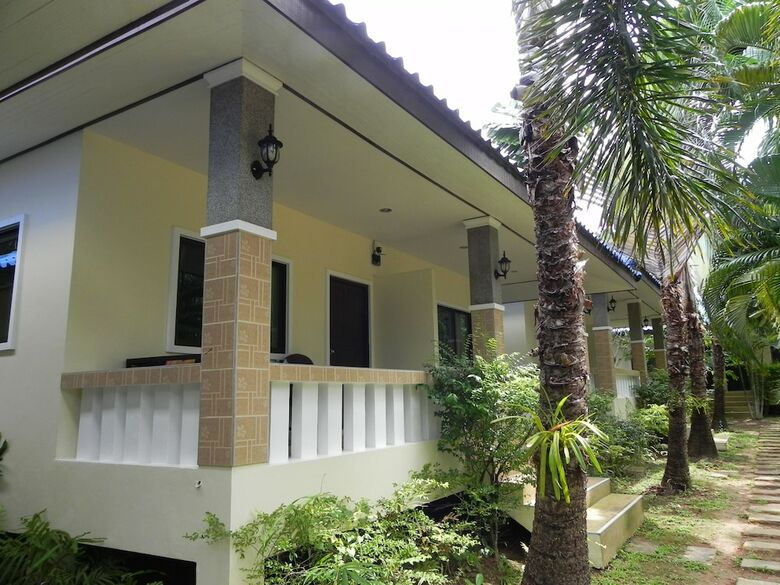 Hotel Naya Bungalow