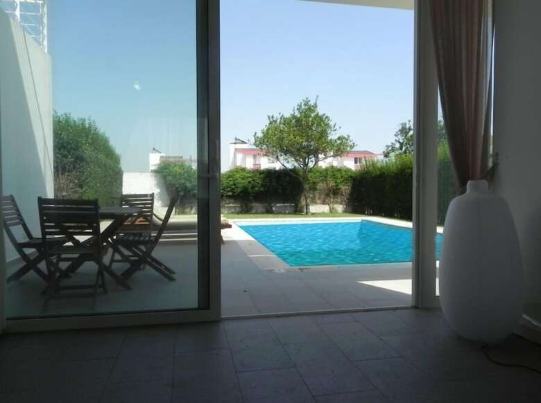 Novron Villas B3