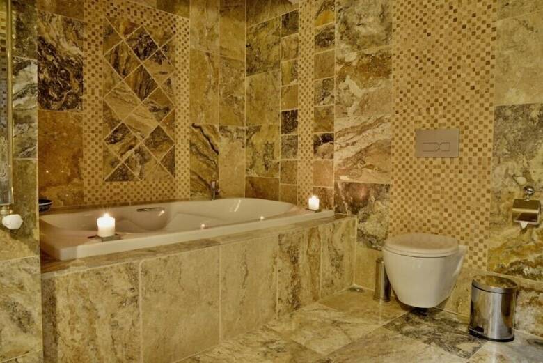 Hotel Heaven Cave House