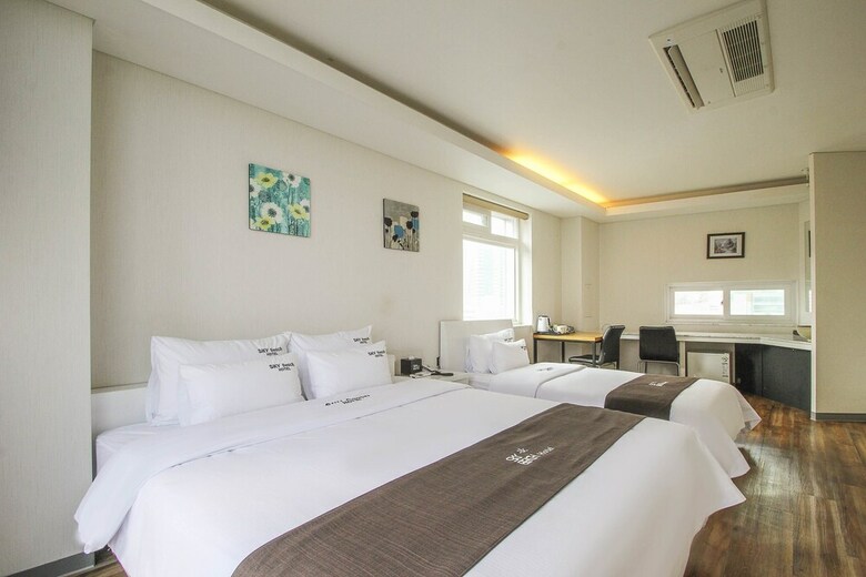 Hotel Sky Beach