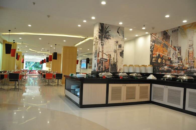 Red Fox Hotel Chandigarh