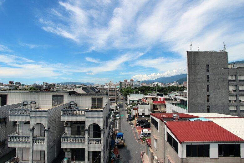 Tau Tau Chu Hotel
