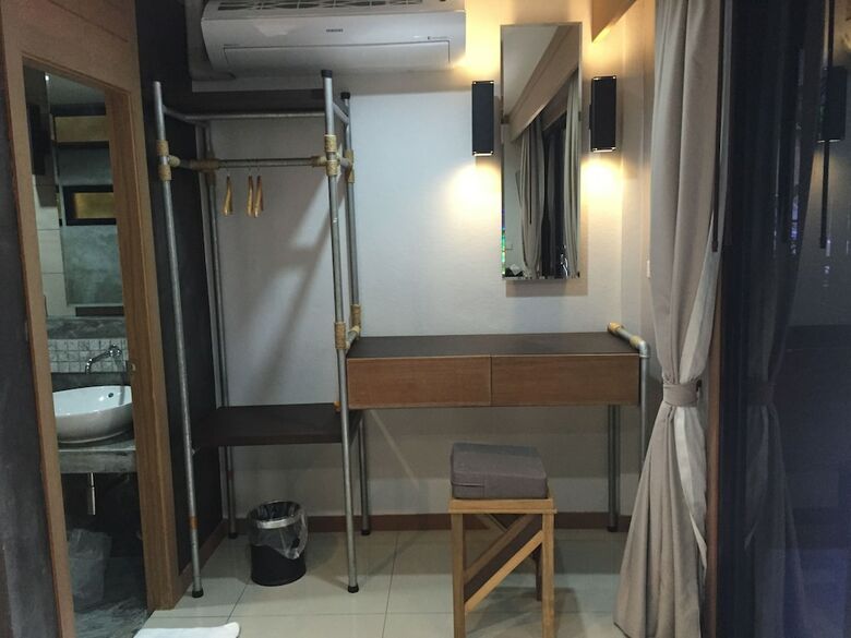 Chaokoh Phi Phi Hotel & Resort