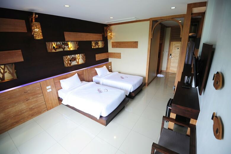 Chaokoh Phi Phi Hotel & Resort