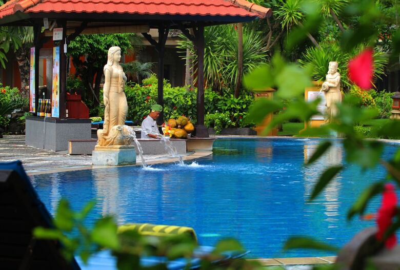 Adi Dharma Hotel