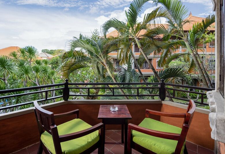 Adi Dharma Hotel