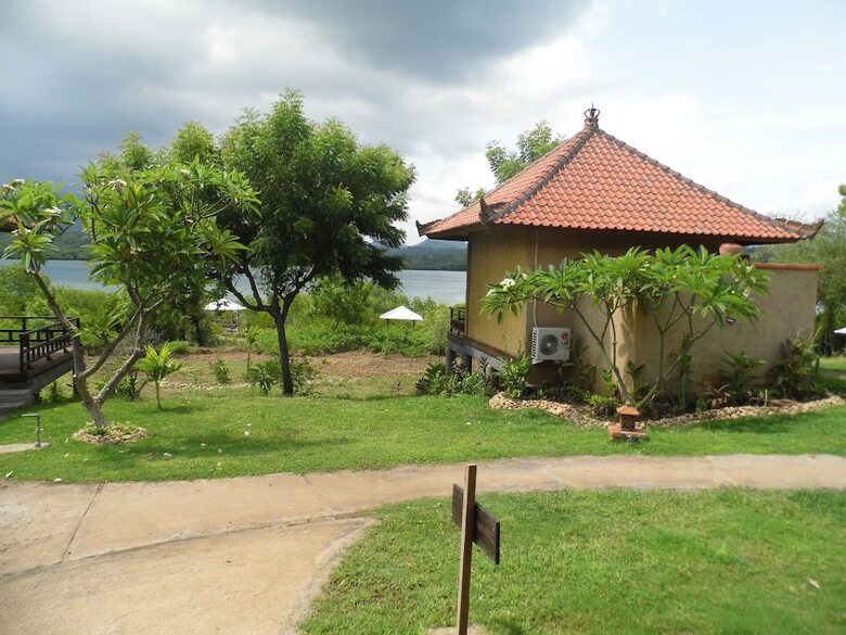 Hotel White Sandy Beach Menjangan