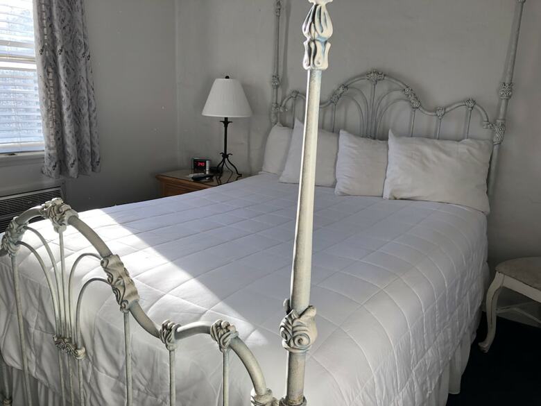 Hotel Seacrest Inn