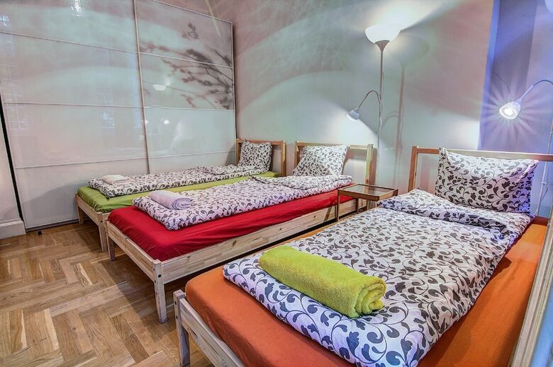 Aparthotel Pal's Hostel & Apartments