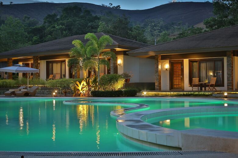 Hotel Coron Soleil Garden Resort