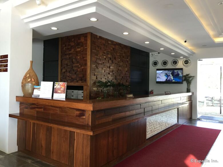 Hotel Coron Soleil Garden Resort