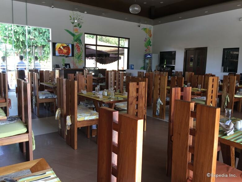 Hotel Coron Soleil Garden Resort