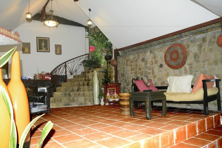 Hotel Tropical Hill Kep