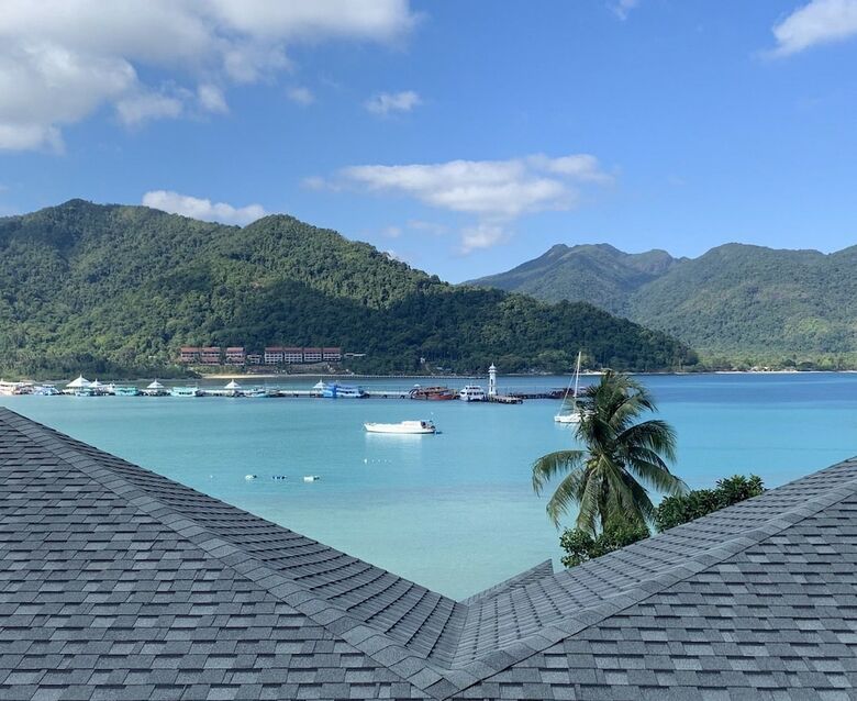 Hotel Bhuvarin Resort