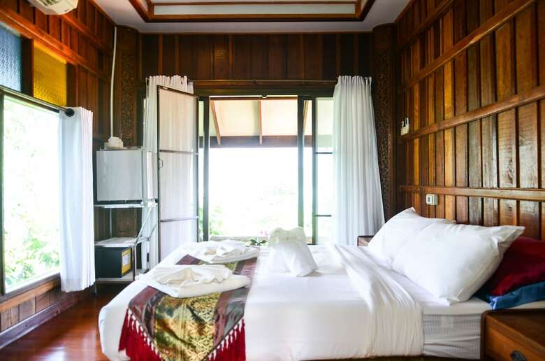 Hotel Bhuvarin Resort
