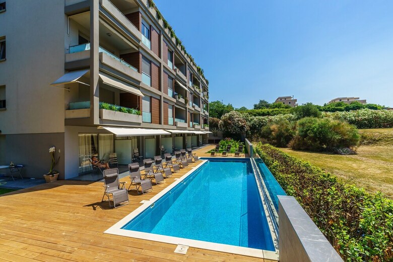Hotel Oasis Life