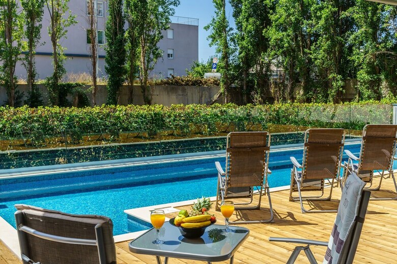 Hotel Oasis Life