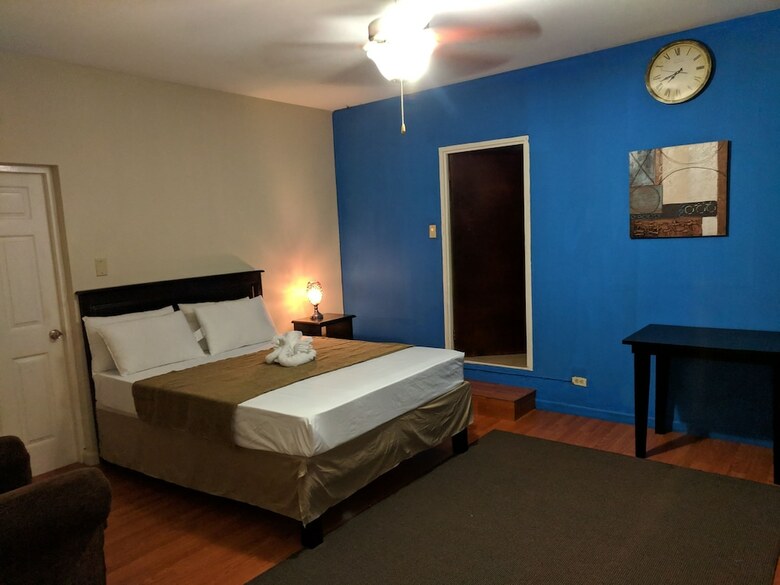 Hotel Rockhampton Retreat Guest House