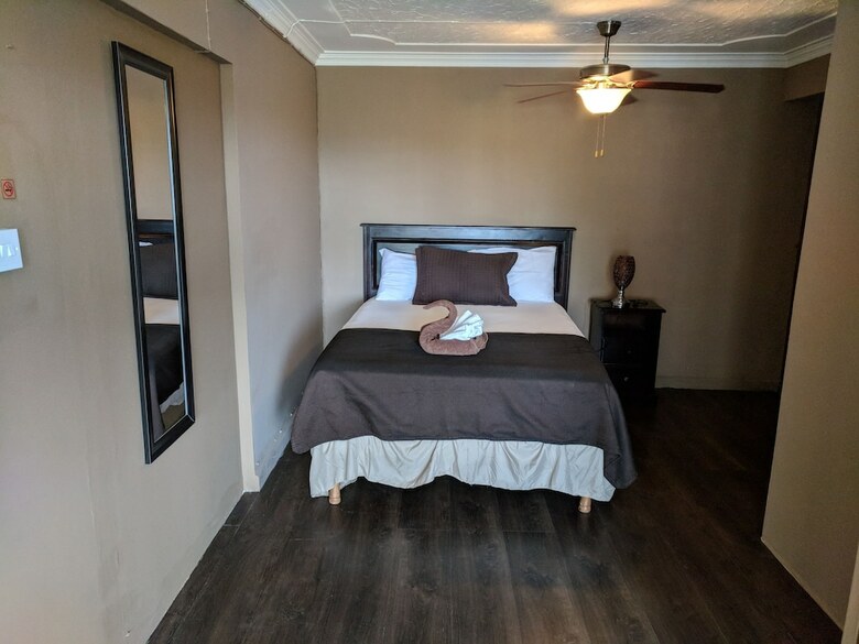 Hotel Rockhampton Retreat Guest House