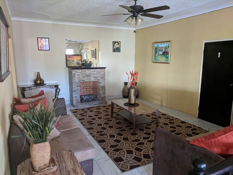 Hotel Rockhampton Retreat Guest House