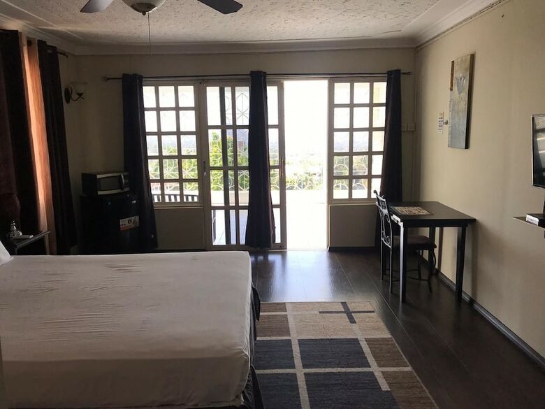 Hotel Rockhampton Retreat Guest House