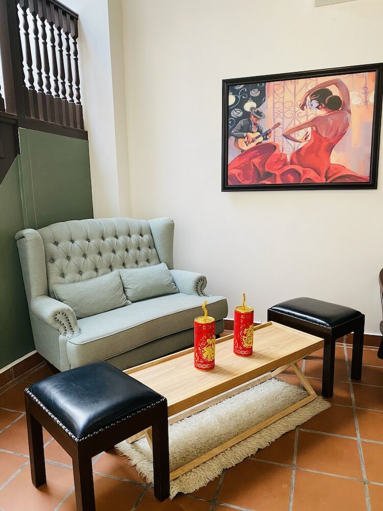 Hotel D'nice Heritage House