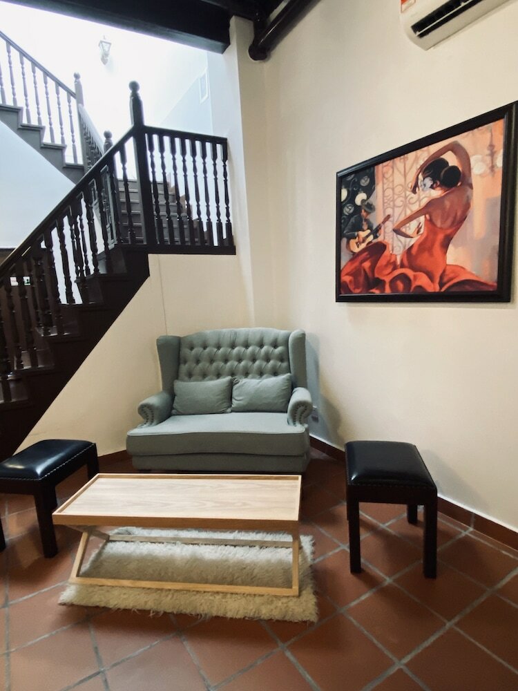 Hotel D'nice Heritage House