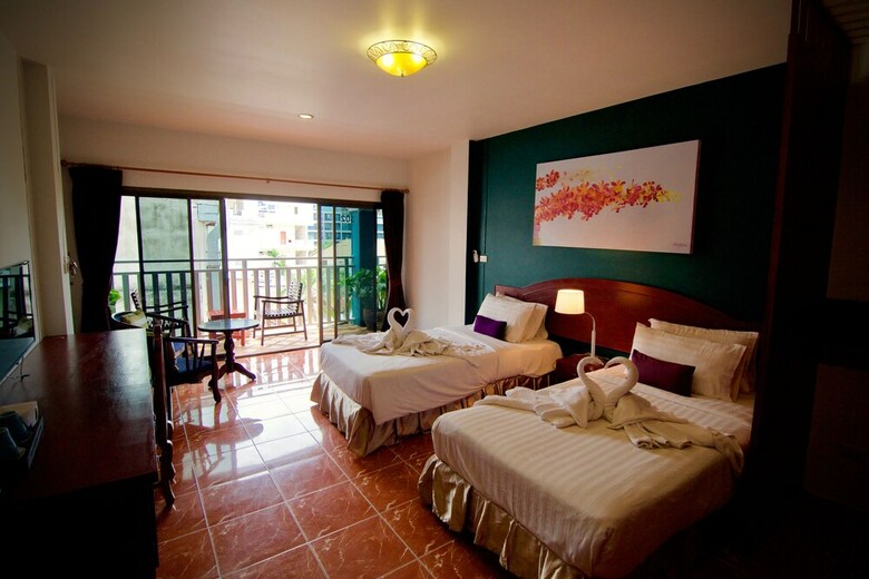 Hotel Sugar Inn Phuket