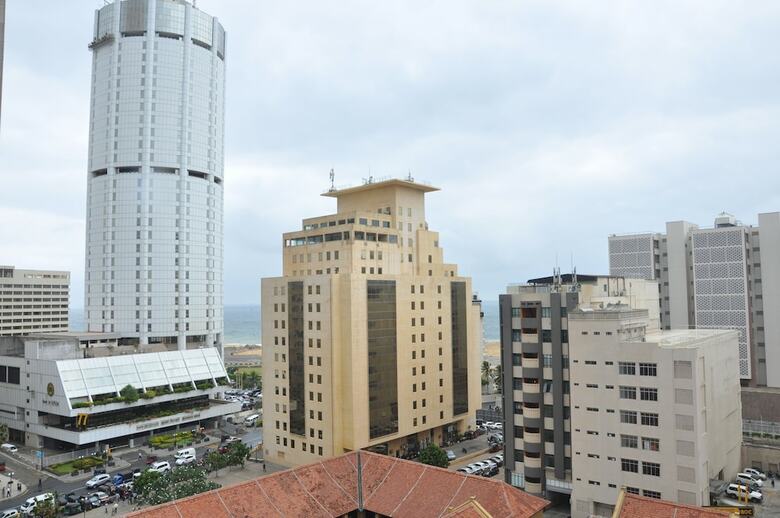Hotel Fairway Colombo