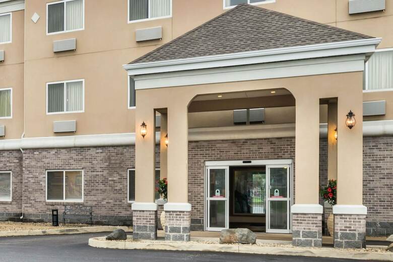 Hotel Baymont By Wyndham Indianapolis Northeast