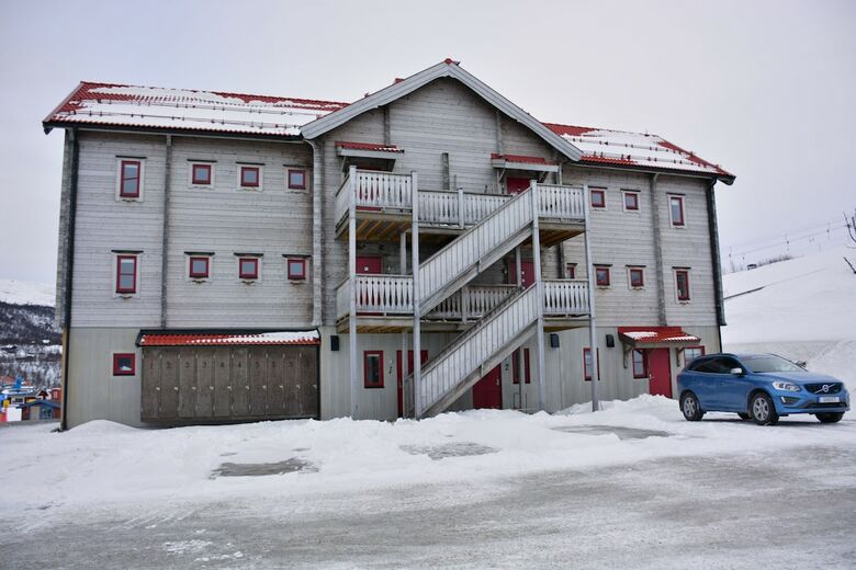 Posada Iskuben I Hamra