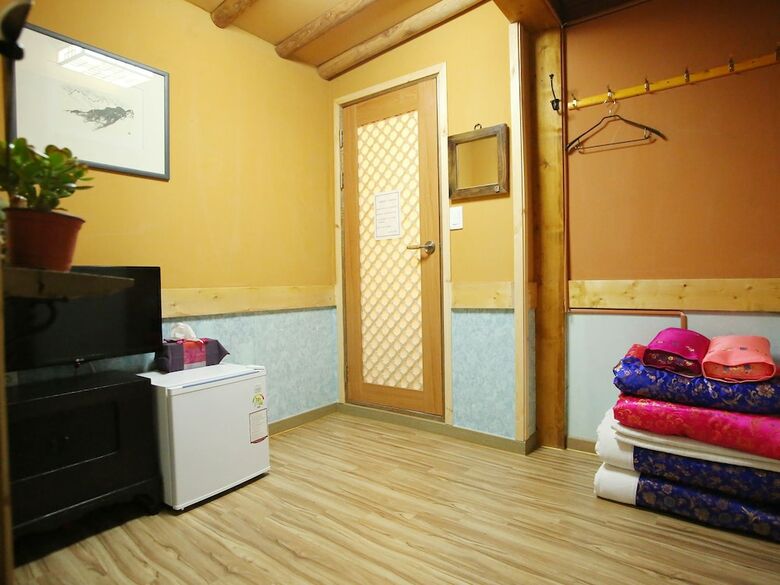 Hotel Kang Ryung Jeon