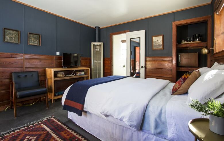 Cabana Noon Lodge At Mallard Bay