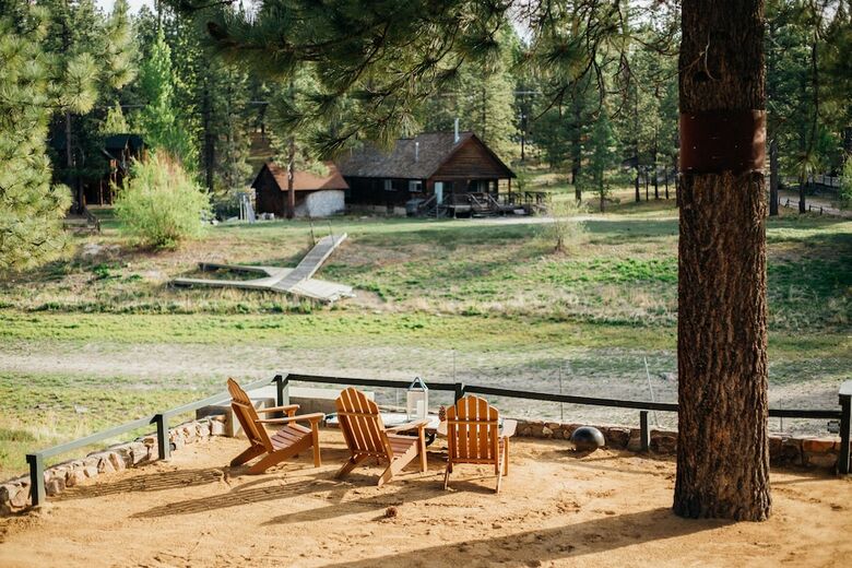 Cabana Noon Lodge At Mallard Bay