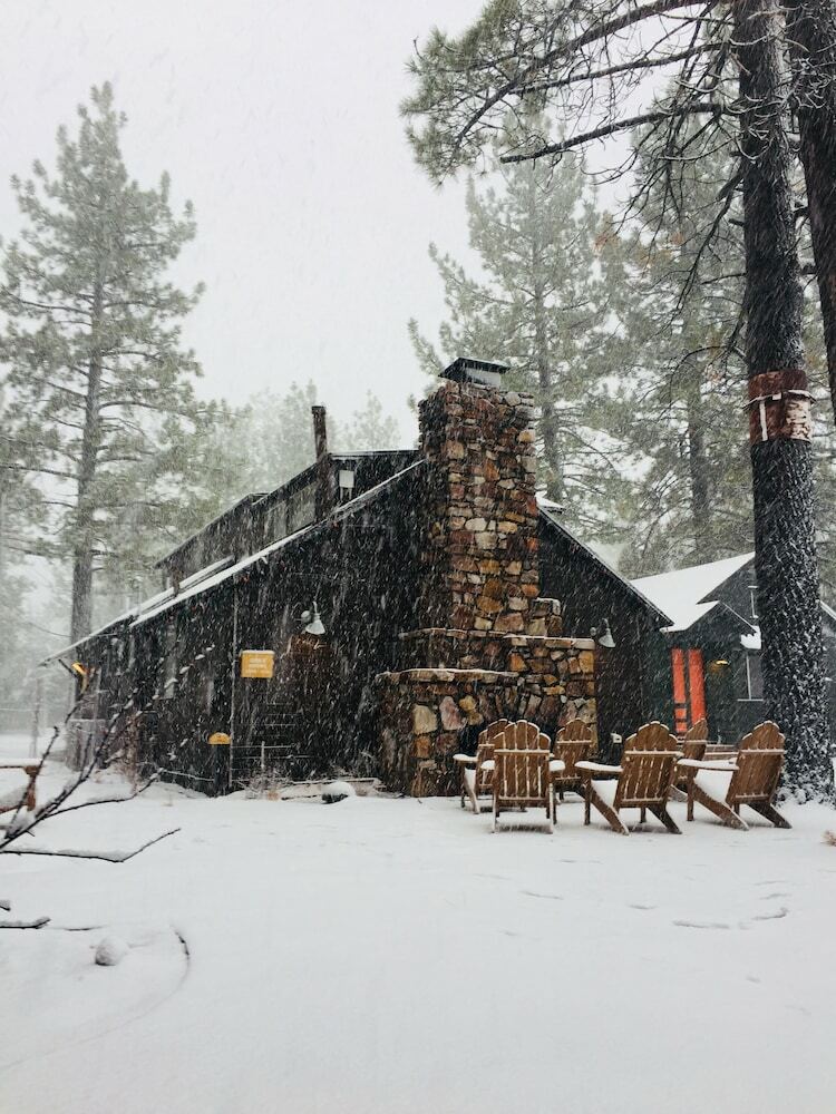 Cabana Noon Lodge At Mallard Bay