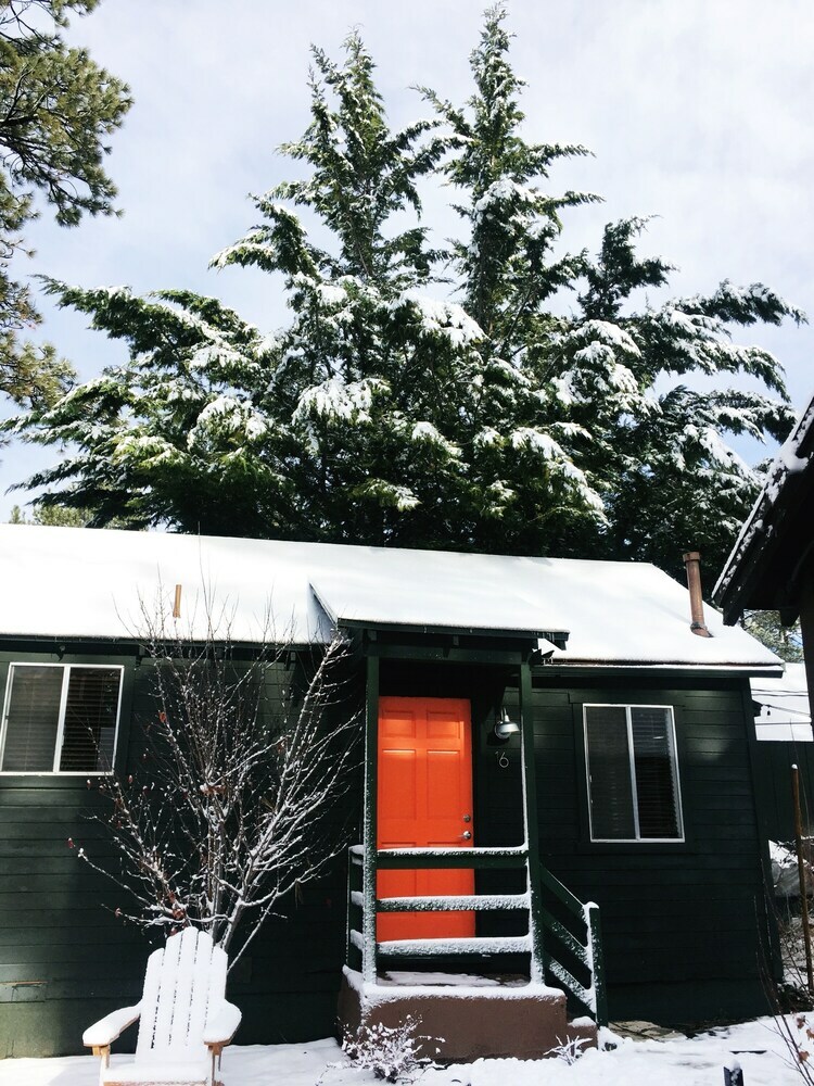 Cabana Noon Lodge At Mallard Bay