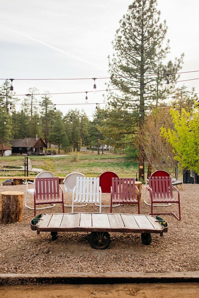 Cabana Noon Lodge At Mallard Bay