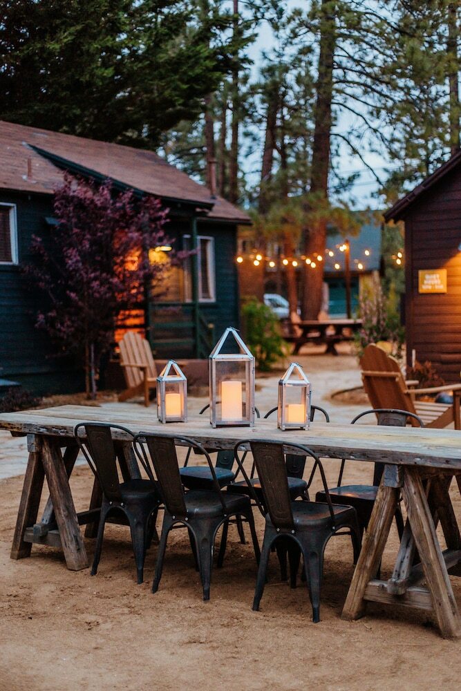 Cabana Noon Lodge At Mallard Bay