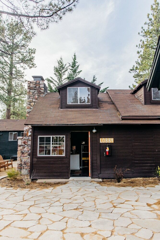 Cabana Noon Lodge At Mallard Bay