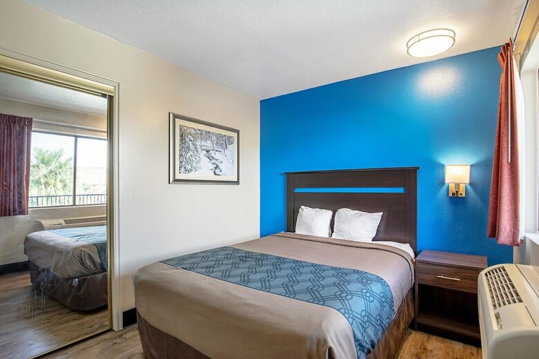 Motel Rodeway Inn