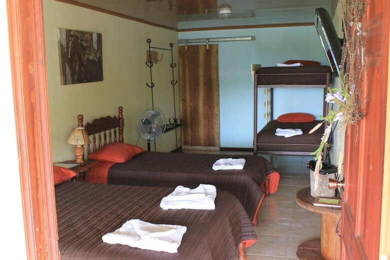 Hotel Establo Arenal Lodge