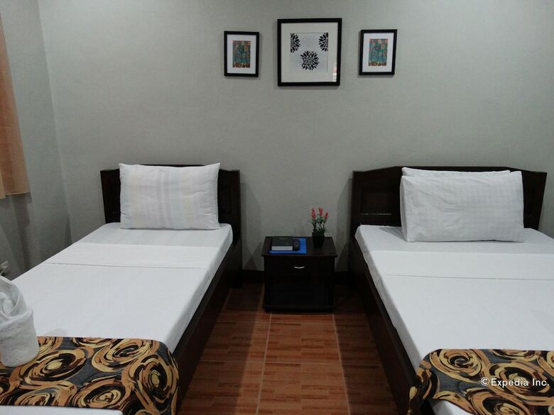 Hotel Harbour Gardens Tourist Inn