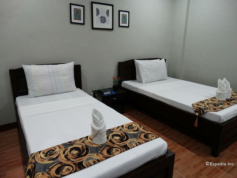 Hotel Harbour Gardens Tourist Inn