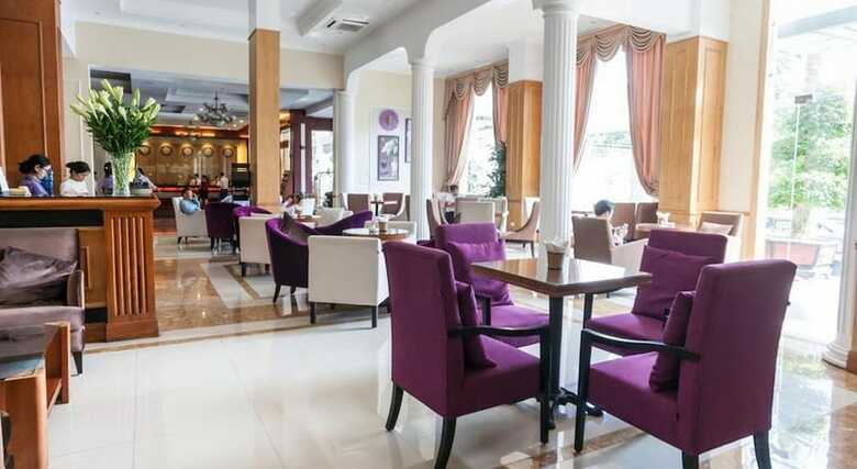 Hotel Vietnam Trade Union In Hanoi