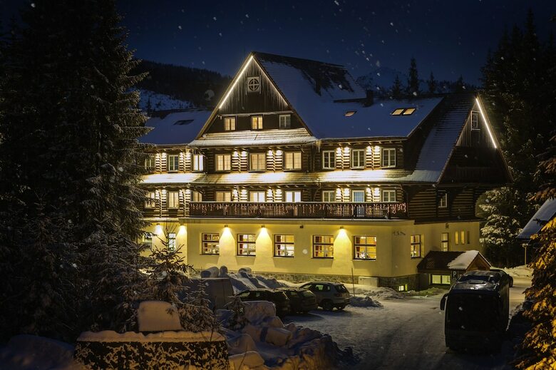 Hotel Mikul�?ska Chata