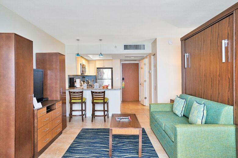 Hollywood Beach Tower By Capital Vacations