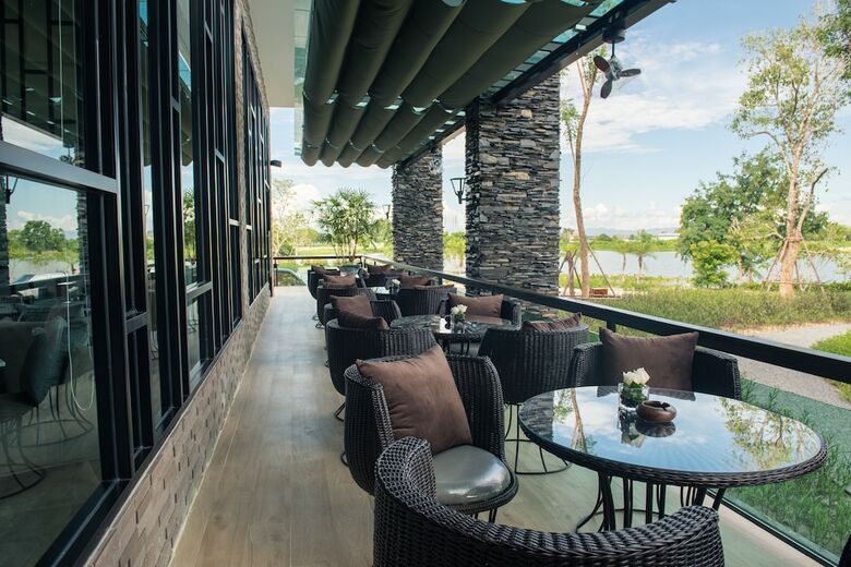 Hotel North Hill City Resort