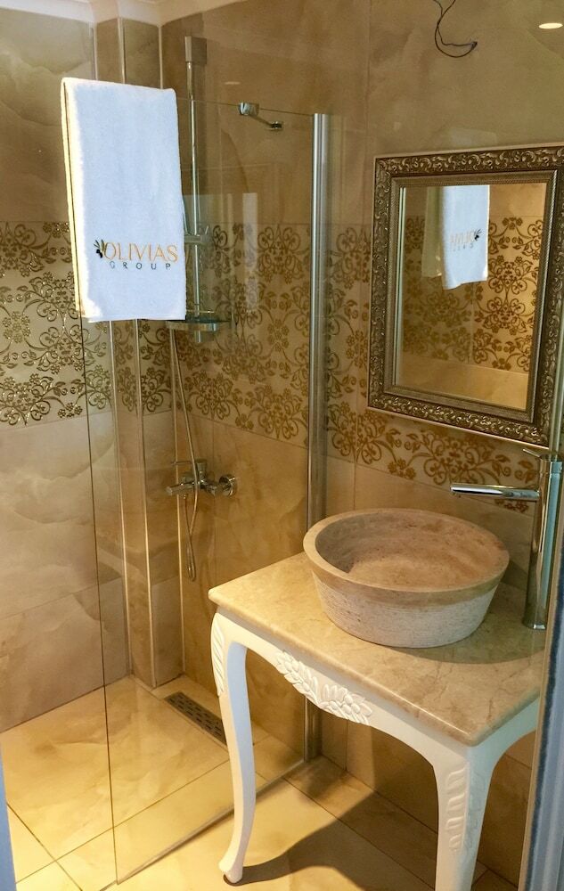 Olivias Group Hotel