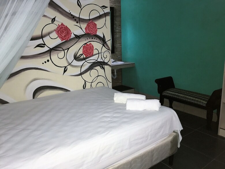 Mi Paraiso Hotel & Resort